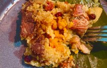 双拼红豆沙咸蛋黄五花肉香菇甜腊肠虾米高汤粽｜