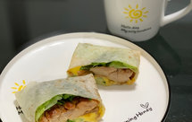 【Kitty早餐】鸡排芝士卷饼+绿豆沙牛乳