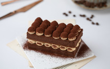 精致下午茶！巧克力焦糖奶油蛋糕！