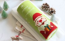 菠菜汁圣诞手绘山楂蛋糕卷
