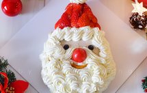 萌萌哒圣诞老人草莓奶油蛋糕