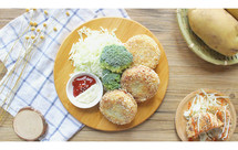 『荷塘小炒』清炒荷兰豆白玉菇木耳胡萝卜