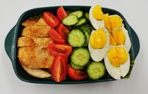 我的低碳生酮减肥餐||果蔬鸡胸肉沙拉