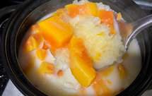 补肾温阳健脑益智美容护肤的核桃仁炒韭菜