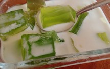 美容解暑的黄瓜果冻撞奶