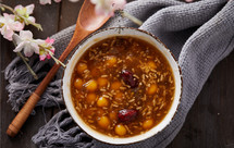 女生手脚冰凉吃这个！红糖小丸子羹~美容养颜