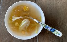 润肺止咳昙花白果银耳汤