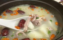 暖胃的淮山猪肚汤（蘸料复制清炖萝卜牛腩）