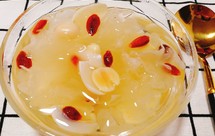 美容养颜-冰糖银耳莲子羹（懒人电饭煲版）