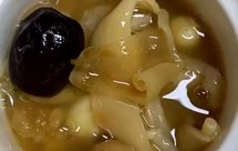 美容养颜《桃胶皂角米雪燕百合莲子银耳羹》