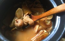 润肺去燥汤/雪梨+无花果+海底椰+猪瘦肉