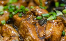 红烧河鳗鱼(小孩子爱吃，大补) 补虚养血 - 祛湿 - 保健 - 保护肝脏 - 恢复精力 - 预防心血管疾病