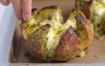 火爆韩国街头の奶油蒜香包~蒜香四溢邻家小孩馋哭了的面包