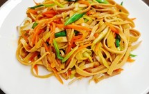 胡萝卜丝、肉丝炒百叶‼️下饭菜