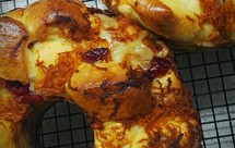 肉松色拉酱中空面包