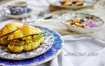 黑椒牛油果三明治