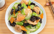 素菜【丝瓜炒面筋】