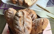 蜜红豆椰蓉软欧包