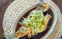 ㊙️年味‼️家宴必备清蒸鲈鱼‼️蒸蒸日上