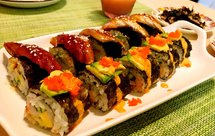 自制鳗鱼牛油果寿司卷 给周末餐桌加点料