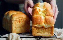 软到直不起腰的云朵榴莲吐司