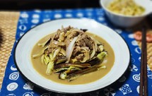 夏天降脂美容菜-烤茄子牛肉沙拉