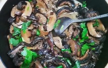 海参香菇煲