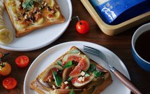 烤无花果奶酪面包片