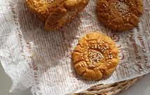 轻轻一按就碎掉的原味桃酥（不输猪油版）