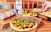 辣味腊肠玉米奶酪大会披萨