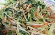 豆芽菜 油菜(或小白菜) 胡萝卜丝清新小素炒