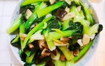 减脂素炒香菇塔菜
