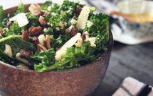 羽衣甘藍核桃葡萄乾沙拉