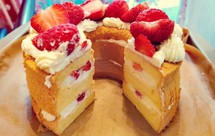 低油低糖超简单❗️奶油奶酪霜草莓装饰裸蛋糕