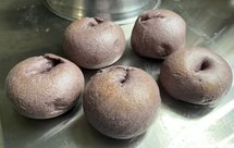 果酱馅黑米贝果