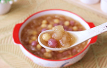 小汤圆银耳糖水