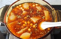 红糖芋艿桂花鸡头米