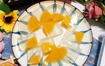 白凉粉版「黄桃果冻」