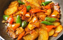 五花肉干煎土豆