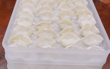 荠菜马蹄猪肉饺子