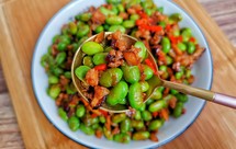 超级下饭的毛豆炒肉沫，比凉拌毛豆香