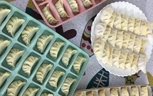 玉米胡萝卜猪肉饺+韭菜鲜虾肉饺