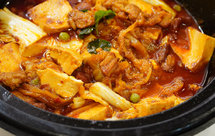 南洋风·红咖喱泡菜五花肉豆腐锅（10分钟超快手）