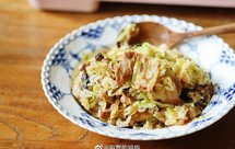 北鼎铸铁锅食谱｜五花肉包菜焖饭