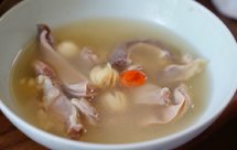 胡椒莲子猪肚汤