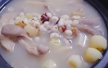 沙参猪肚汤