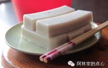 熬制肉皮冻---为小笼包做准备