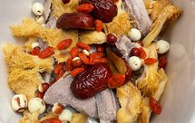 猴头菇莲子猪骨汤