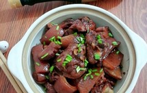 秋季养生菜～肉皮烧鸭子