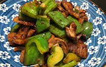 灯笼椒炒猪腰（五花肉）